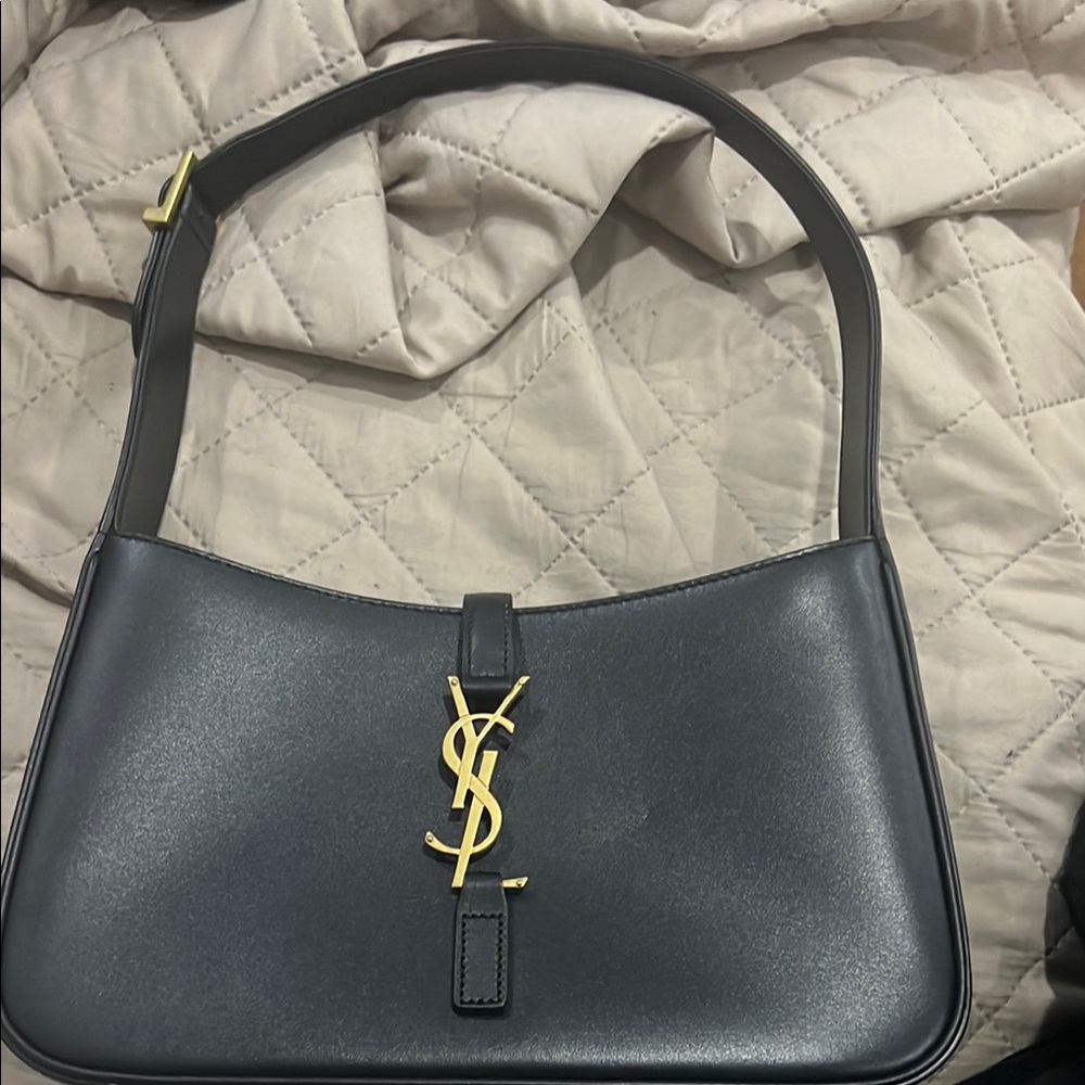 Yves Saint Laurent Black Leather Shoulder Bag